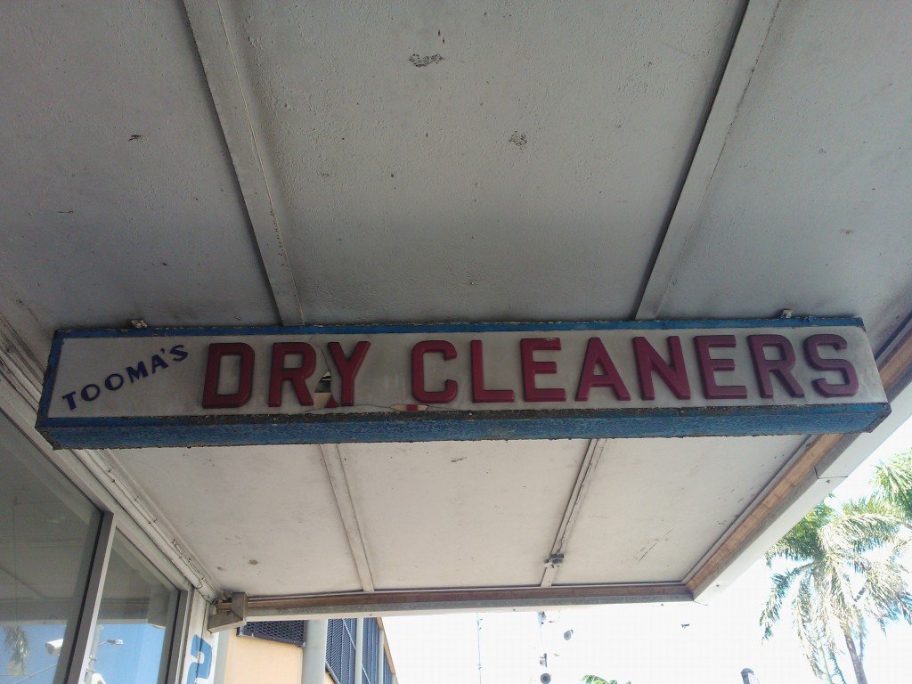 Tooma's Dry Cleaners